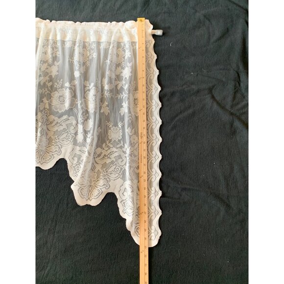 White Floral Lace Window Valance Curtain Scalloped Edge 53" W x 31" L  Polyester - Picture 7 of 8